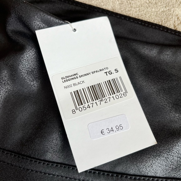 Faux Leather Leggings - Picture 6 of 10